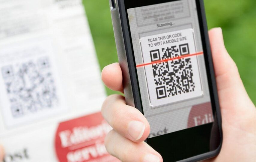Including QR Codes on Custom Car Decals – A Few Considerations to Make