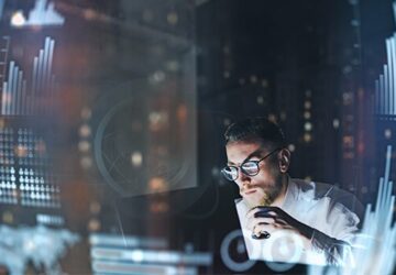 When should tech entrepreneurs showcase their product prototypes?