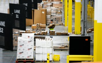 Amazon’s ‘Safe’ New Robot Won’t Fix its Worker Injury Problem