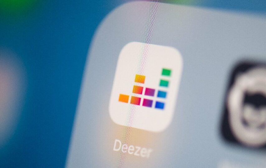 French music streamer Deezer flops at stock market debut