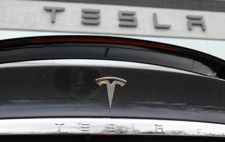 Tesla's 2Q sales drop amid supply chain, pandemic problems