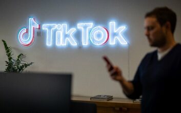 US senators call for close look at TikTok