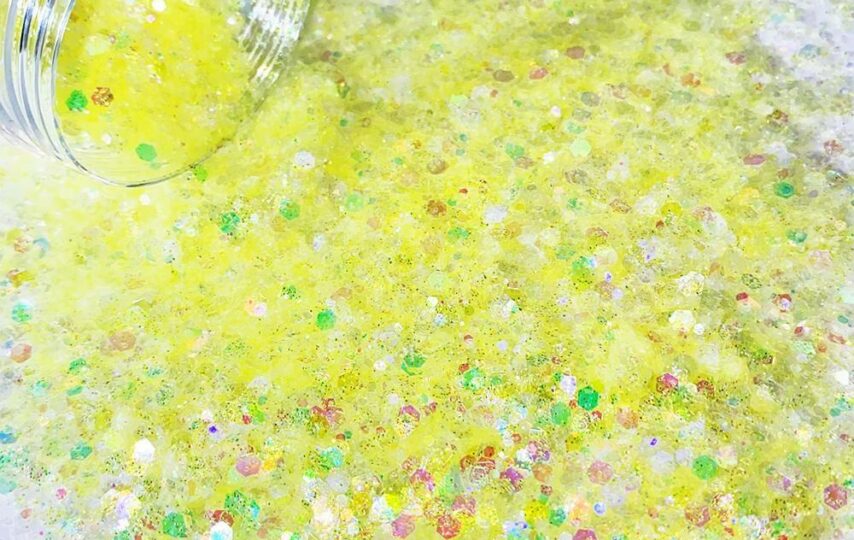 The "dazzling" process of optical glitter