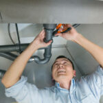 DIY plumber vs hiring an expert plumber for fixing water tanks