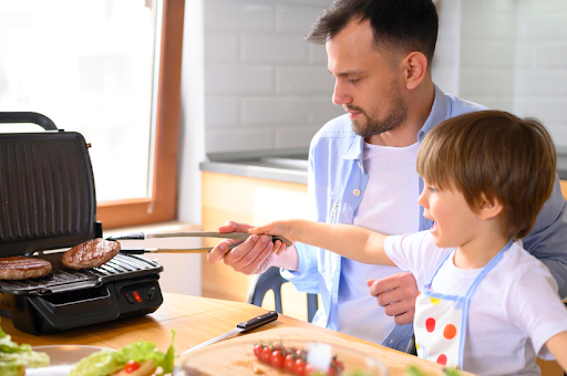 How Cooking Games are Helpful and Cooking Safety Tips for the Kids