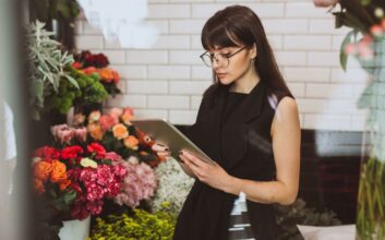 Business with On-demand Flower Delivery App