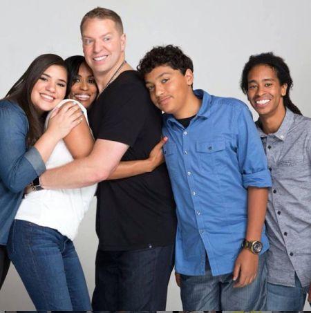 Gary Owen with wife and children