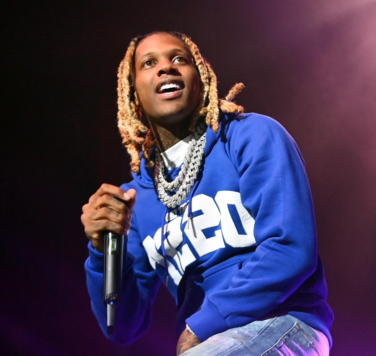 Rapper Lil Durk performs onstage during his tour, The 7220 tour, at Coca-Cola Roxy on April 20, 2022, in Atlanta, Georgia