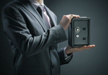 Tips for Selecting a Secure Safety Deposit Box That Matches Your Lifestyle