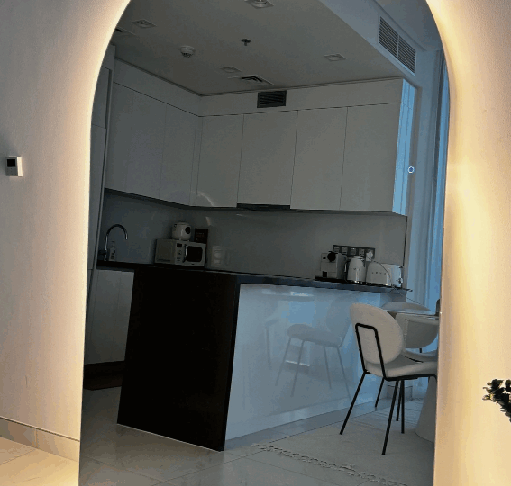 Decorating with Floor and Wall Mirrors