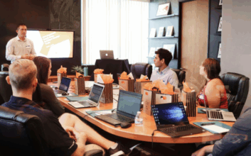 5 IT Staffing Challenges Singapore Companies Face