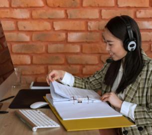 7 Industries Benefiting From Faster Messaging