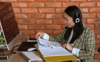 7 Industries Benefiting From Faster Messaging