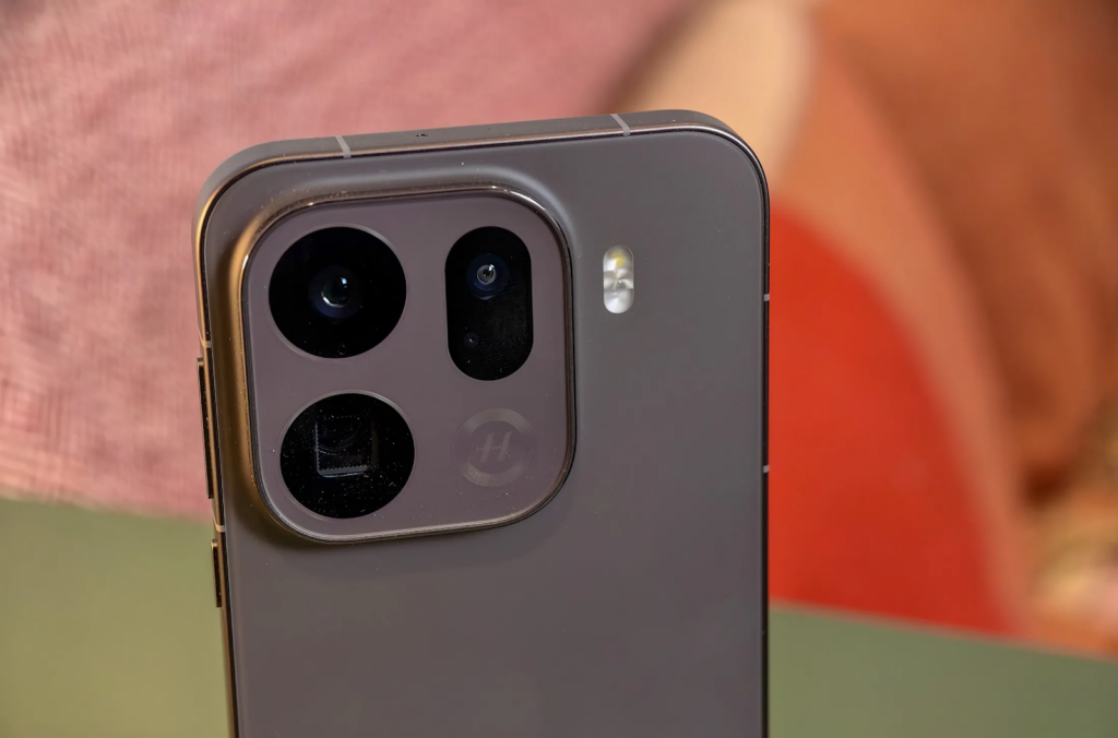 OPPO Find X9s Pro’s Dual 200MP