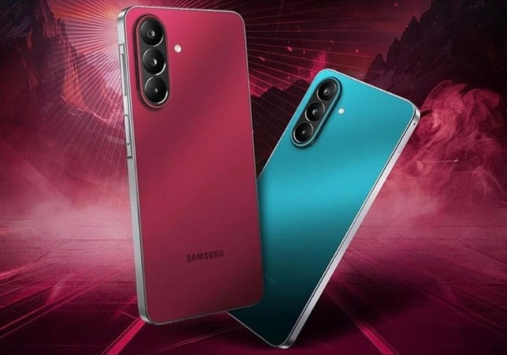 Display, Cameras, and Long-Term Support Take Center Stage