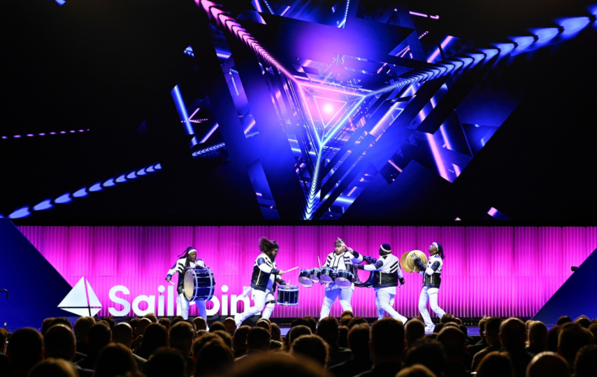 How to Choose a National AV Vendor for a Multi-City Event Program