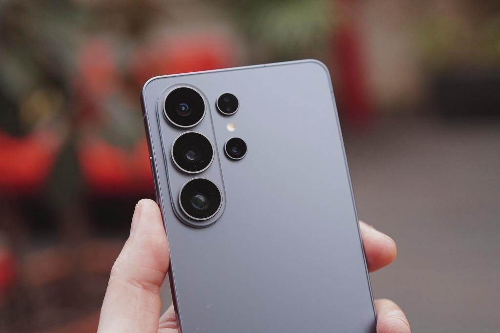 Camera Hardware Of S26