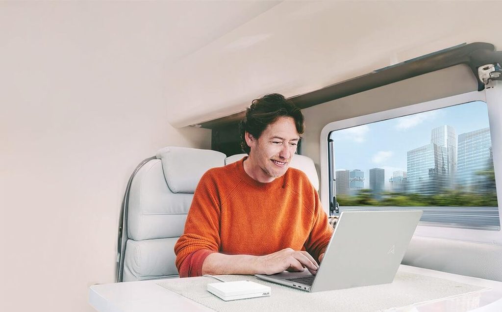 ASUS RT-AX57 AX3000 Go travel router