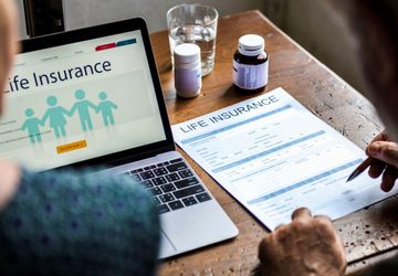 How to Compare Life Insurance Policies Online